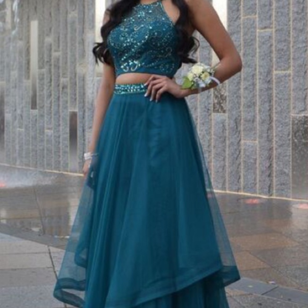 Teal 2 piece prom dress